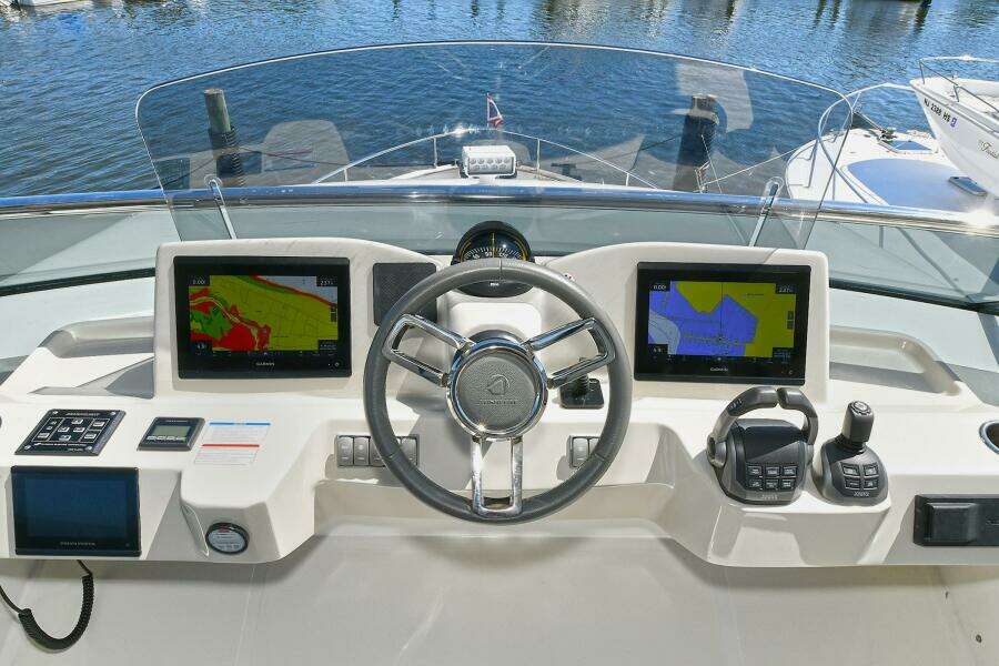 58ft Absolute Yacht For Sale