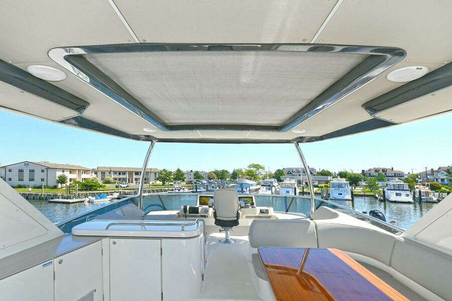 58ft Absolute Yacht For Sale
