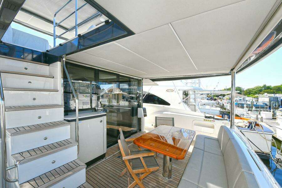 58ft Absolute Yacht For Sale