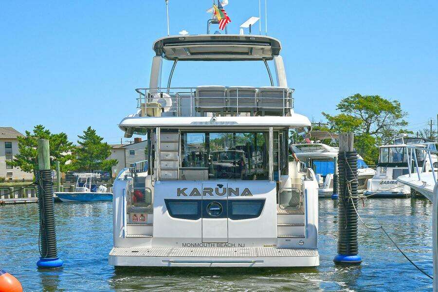 58ft Absolute Yacht For Sale