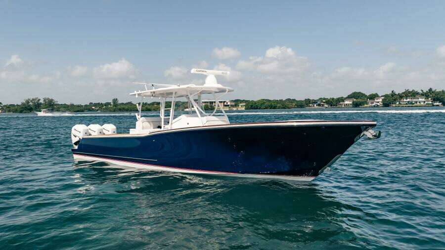 EFFORTLESS 37ft Bonadeo Yacht For Sale