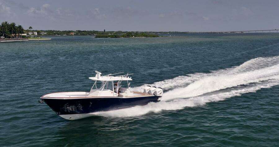 EFFORTLESS 37ft Bonadeo Yacht For Sale