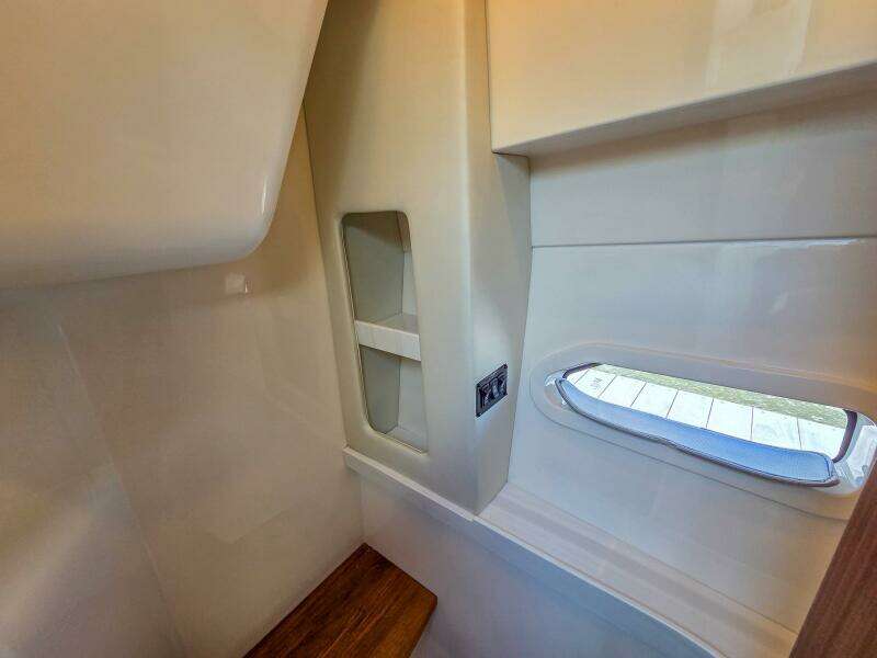 38ft Regal Yacht For Sale