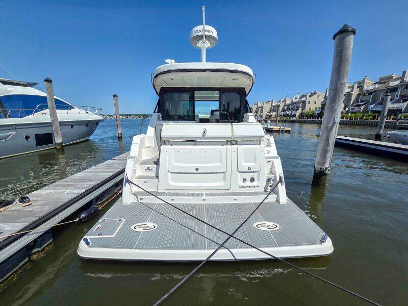 38ft Regal Yacht For Sale