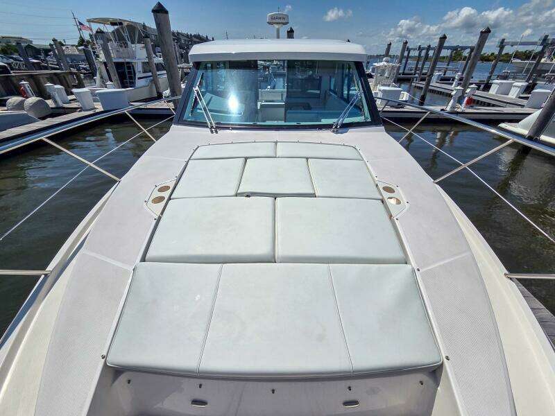 38ft Regal Yacht For Sale