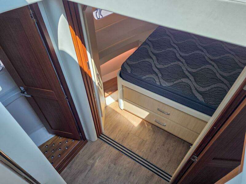 38ft Regal Yacht For Sale