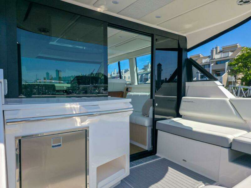 38ft Regal Yacht For Sale