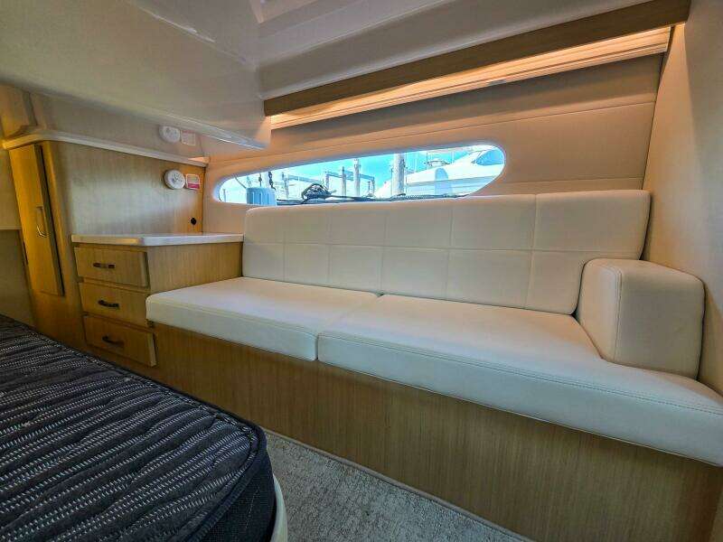38ft Regal Yacht For Sale