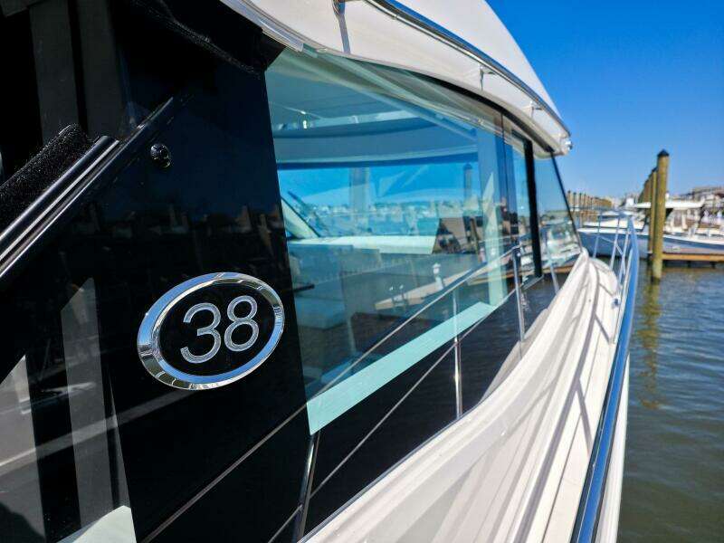 38ft Regal Yacht For Sale