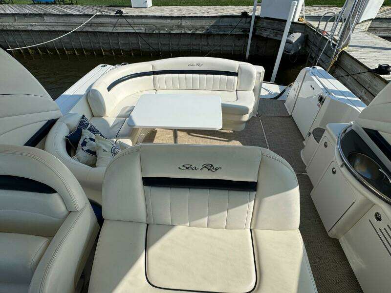 39ft Sea Ray Yacht For Sale