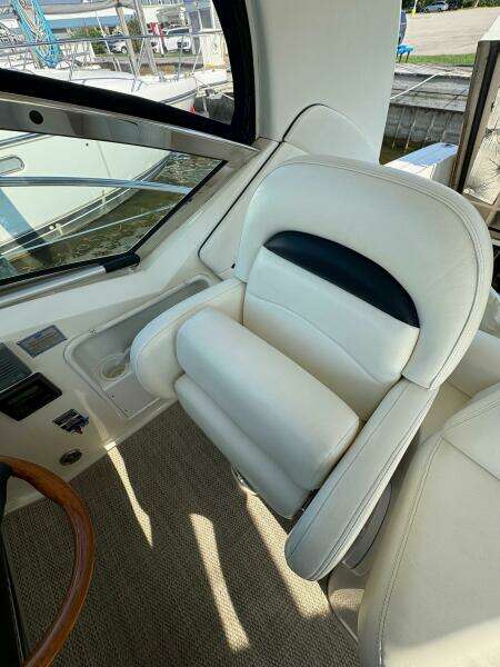 39ft Sea Ray Yacht For Sale