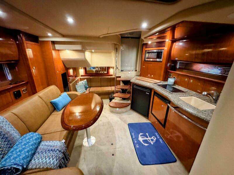 39ft Sea Ray Yacht For Sale