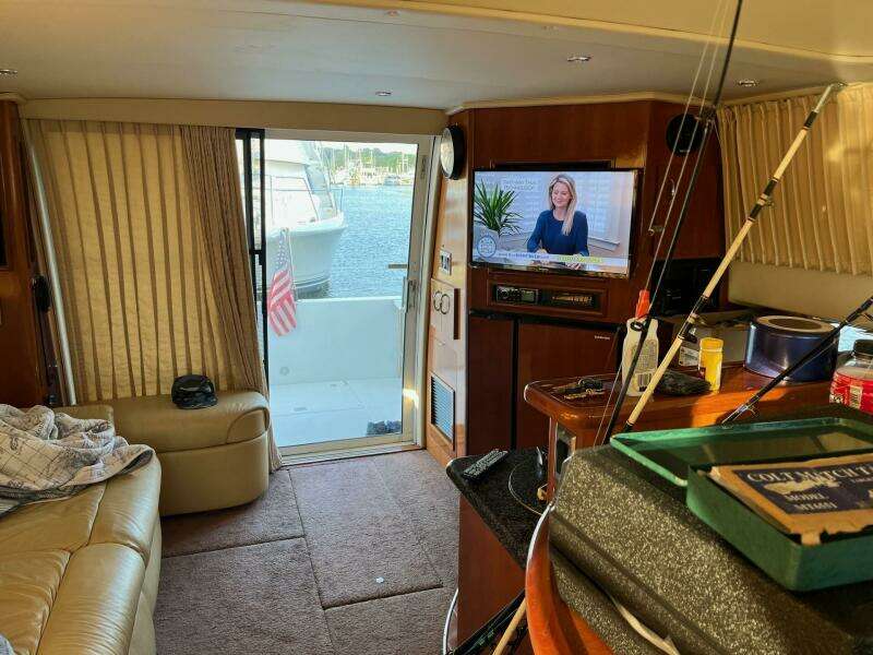 Well Spent 38ft Carver Yacht For Sale