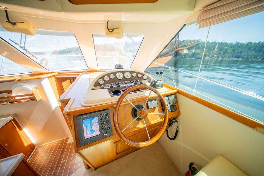 Cardiff Rose 37ft Riviera Yacht For Sale