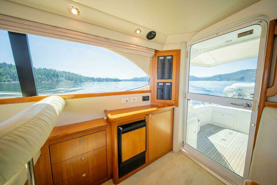 Cardiff Rose 37ft Riviera Yacht For Sale