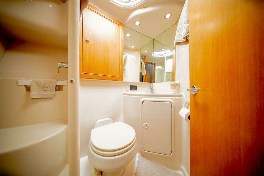 Cardiff Rose 37ft Riviera Yacht For Sale