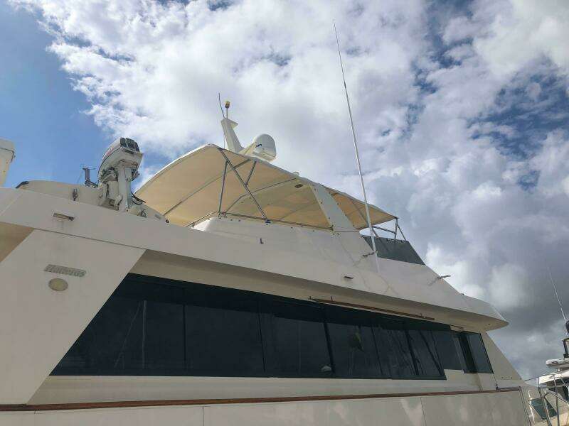 Reflections 60ft Hatteras Yacht For Sale