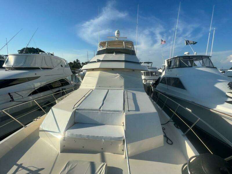 Reflections 60ft Hatteras Yacht For Sale