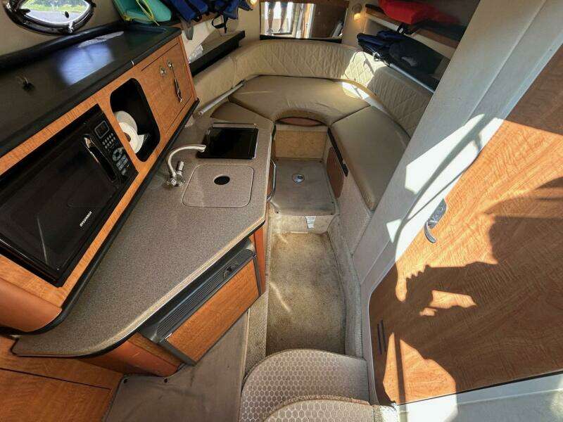 26ft Sea Ray Yacht For Sale
