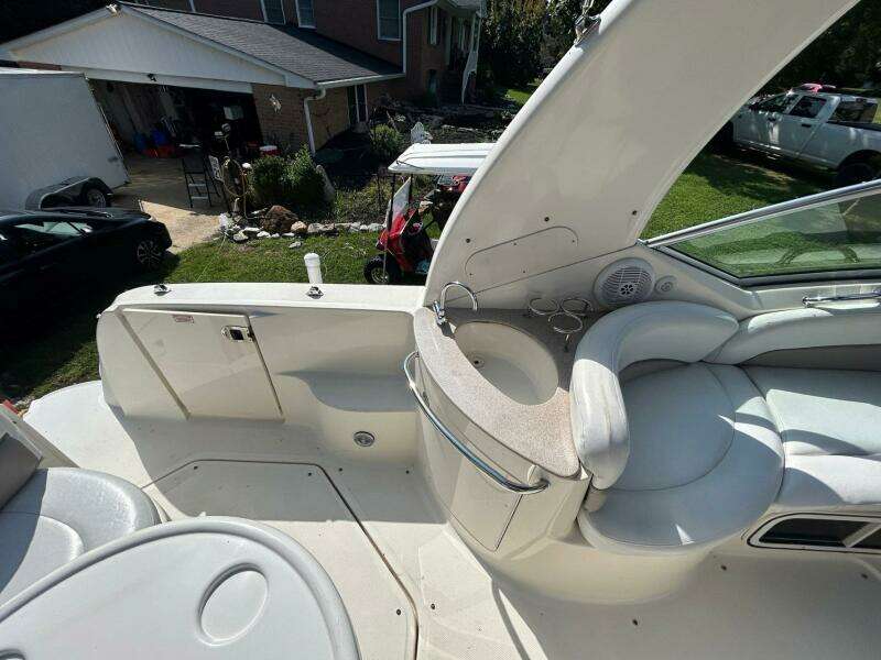 26ft Sea Ray Yacht For Sale