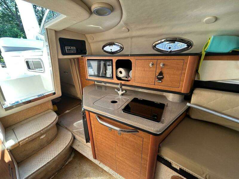 26ft Sea Ray Yacht For Sale