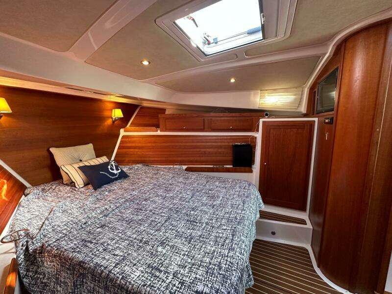 Rolling Stone 41ft Back Cove Yacht For Sale