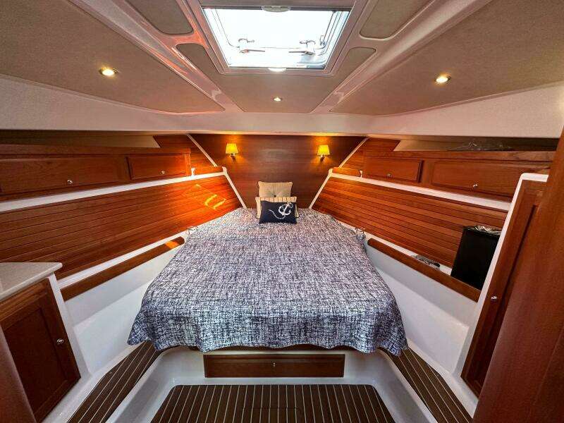 Rolling Stone 41ft Back Cove Yacht For Sale