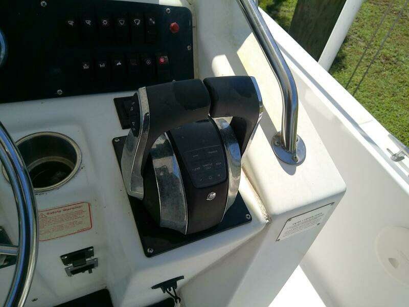 Forever Young 28ft Boston Whaler Yacht For Sale