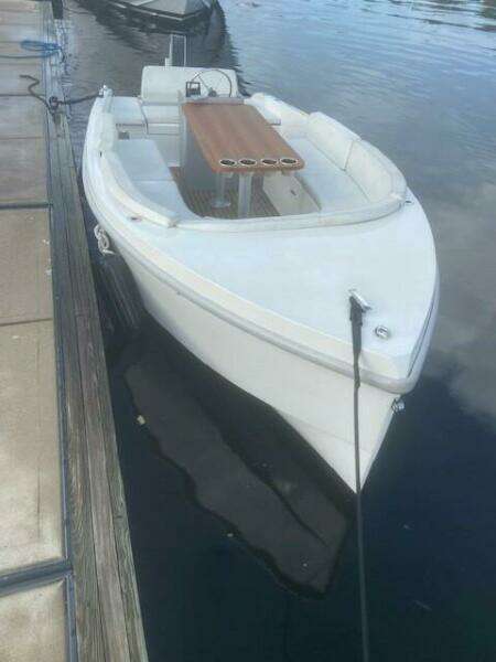 2022 Rand 18' Electric Boat
