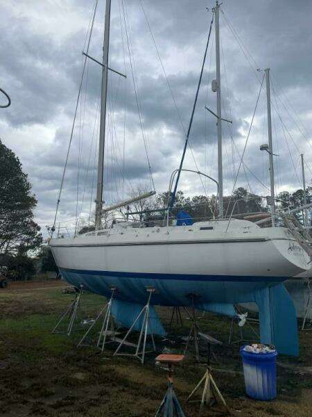 Agagio 36ft Contest Yacht For Sale
