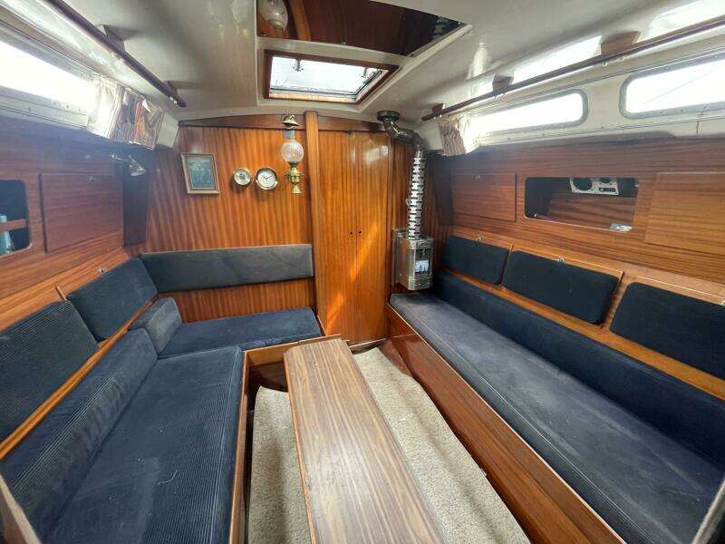 Agagio 36ft Contest Yacht For Sale