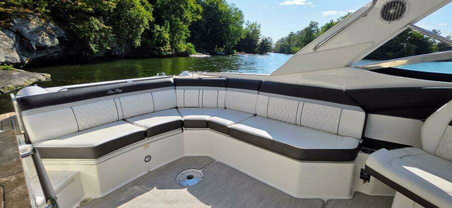 35ft Sea Ray Yacht For Sale