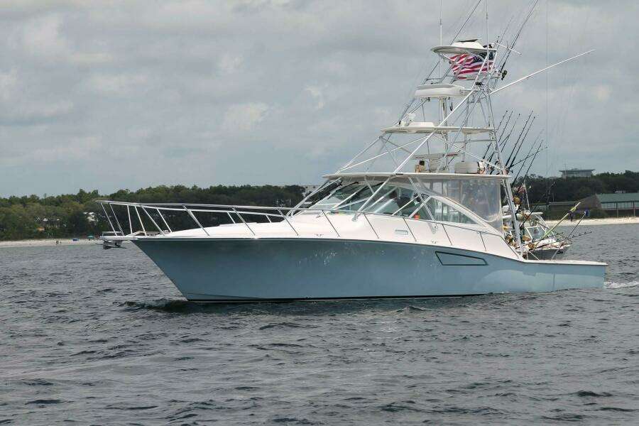 2007 40 CABO Express BIG BLUE Port Profile