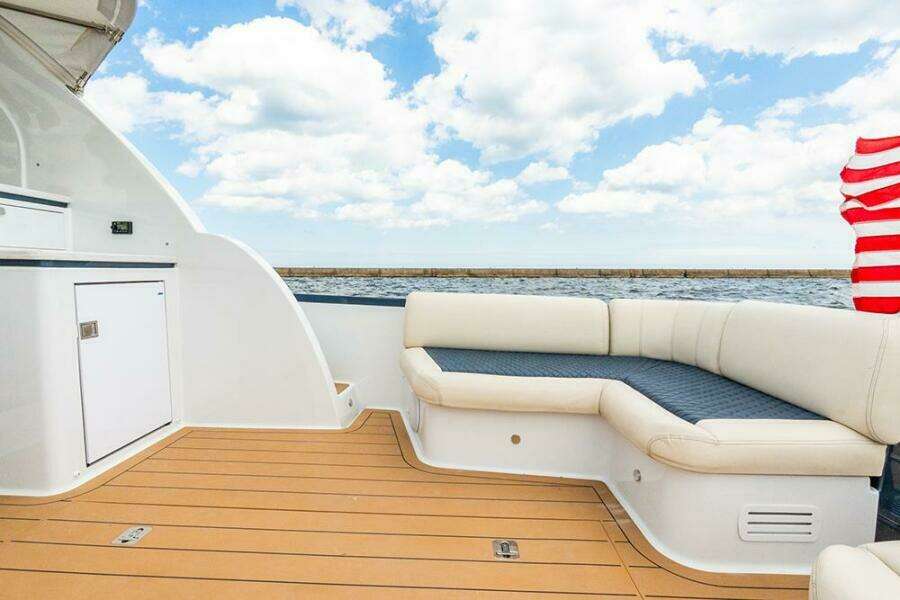 Stbd cockpit