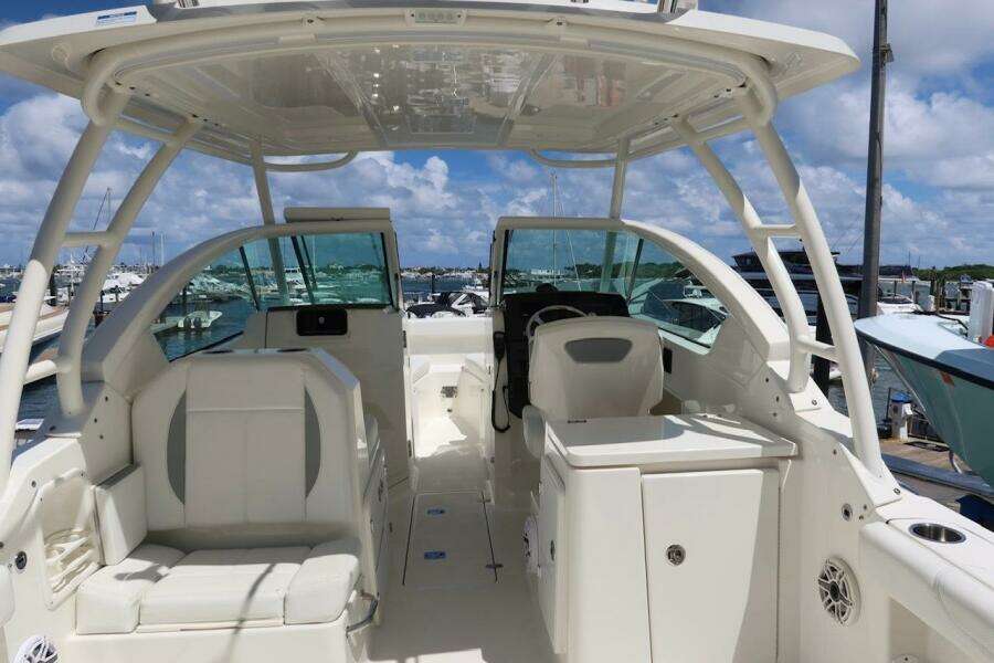 26ft Pursuit Yacht For Sale