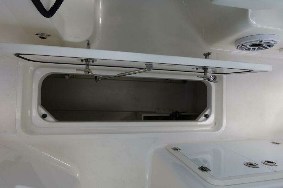 26ft Pursuit Yacht For Sale