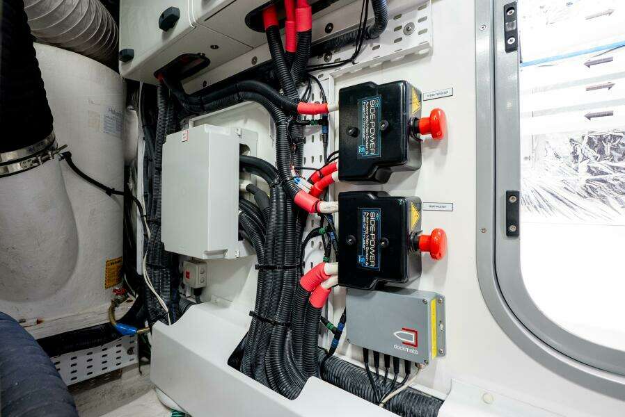 Princess F62 Stumped- Engine Room