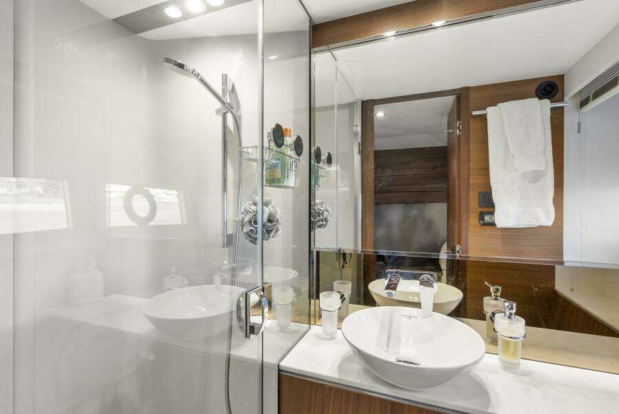 Princess F62 Stumped- Forward VIP Stateroom Head