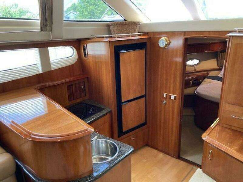 Second Knot 40ft Carver Yacht For Sale