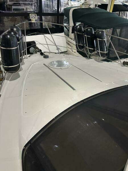 Second Knot 40ft Carver Yacht For Sale