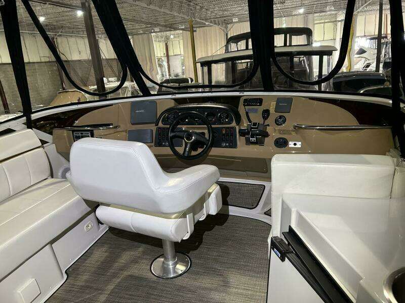 Second Knot 40ft Carver Yacht For Sale