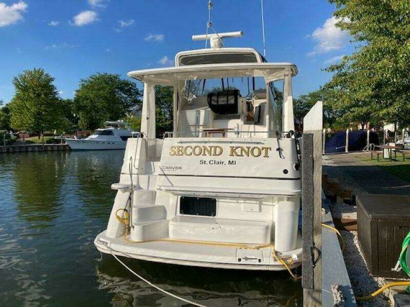 Second Knot 40ft Carver Yacht For Sale