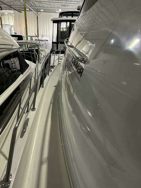 Second Knot 40ft Carver Yacht For Sale