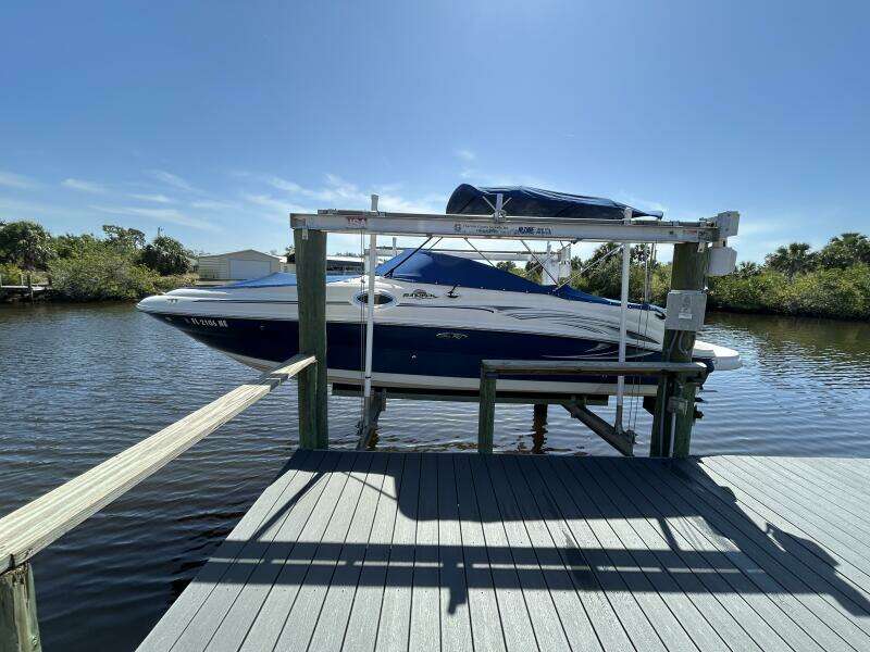 26ft Sea Ray Yacht For Sale