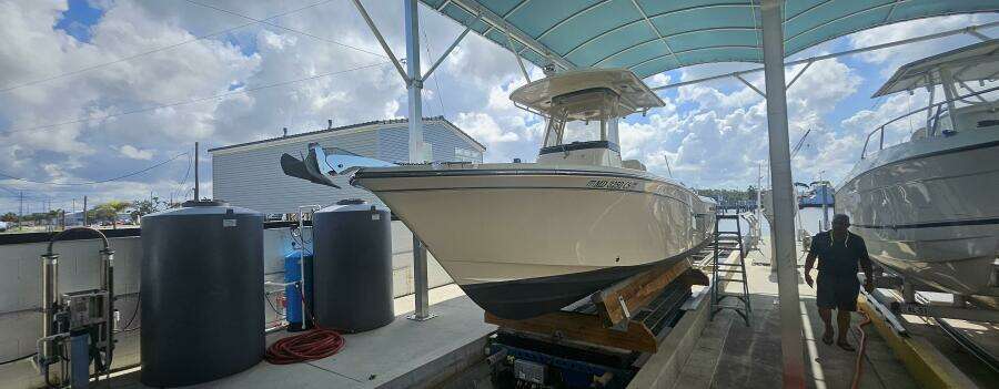 25ft Grady White Yacht For Sale