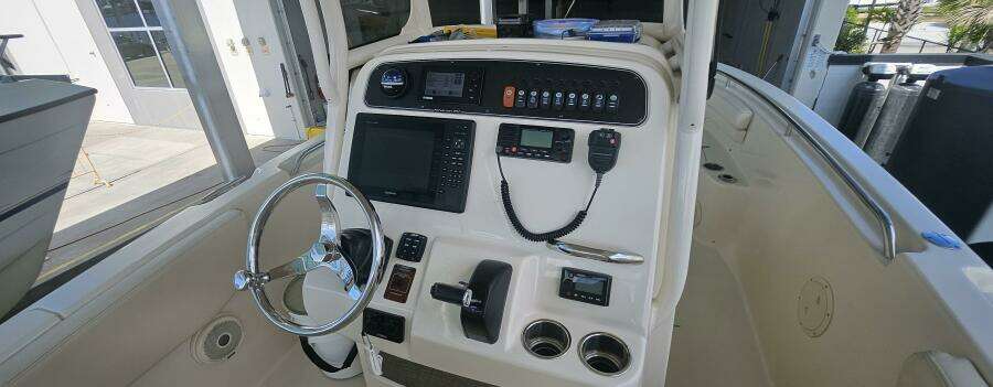 25ft Grady White Yacht For Sale