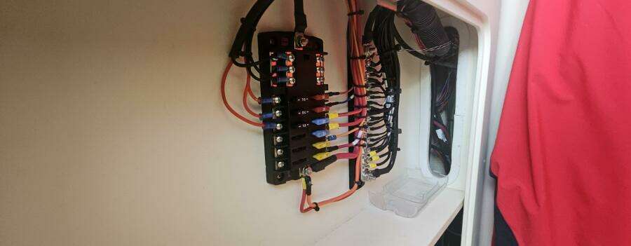 25ft Grady White Yacht For Sale