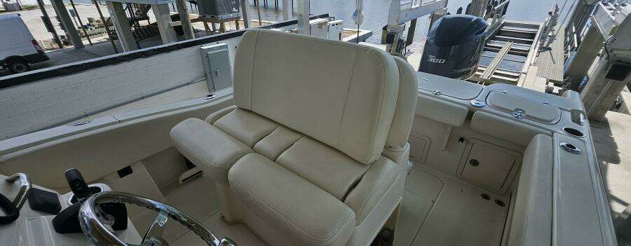 25ft Grady White Yacht For Sale