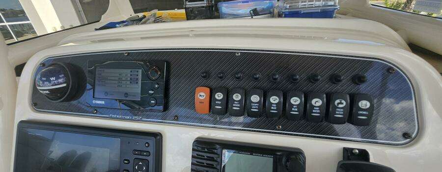 25ft Grady White Yacht For Sale