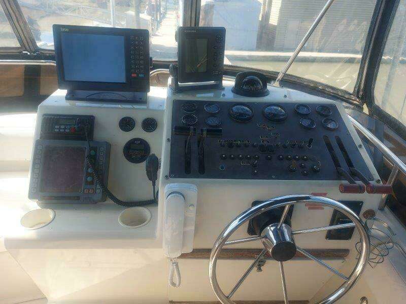 34ft Silverton Yacht For Sale